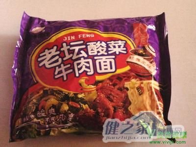 9品牌方便面检测：锦丰含微量可能致癌物