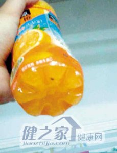 未开封果粒橙饮料现异物 回应称是果皮