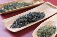 茶在中国有着悠久的饮用历史 有很好的醒脑清神防血栓的功效