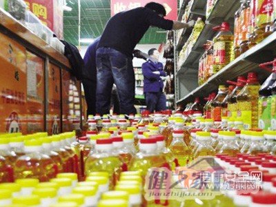 鲁香等食用油短斤缺两不纯正 河粉大肠菌群超标